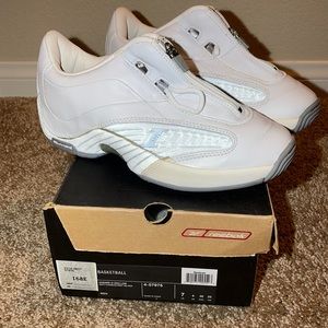 Reebok. Answer IV DMX Low. Size 7. New.